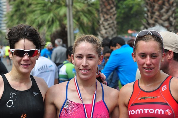 ELITE MUJERES GANADORAS TRIATLON 2015