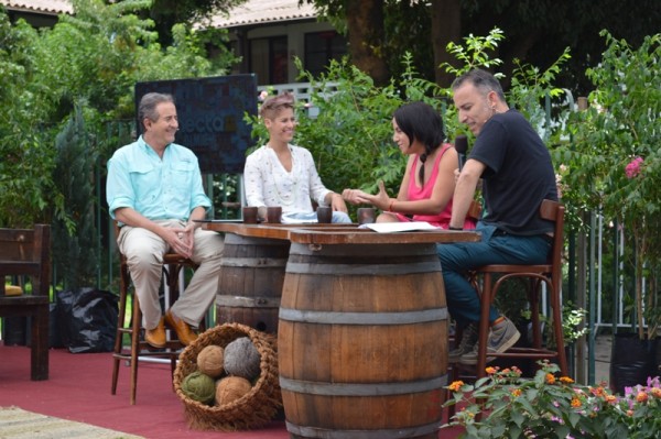 El programa Conectados se estÃ¡ transmitiendo en directo desde OlmuÃ©