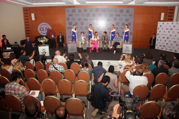 Alcaldesa Virginia Reginato - Lanzamiento Festival Viña 2015_03