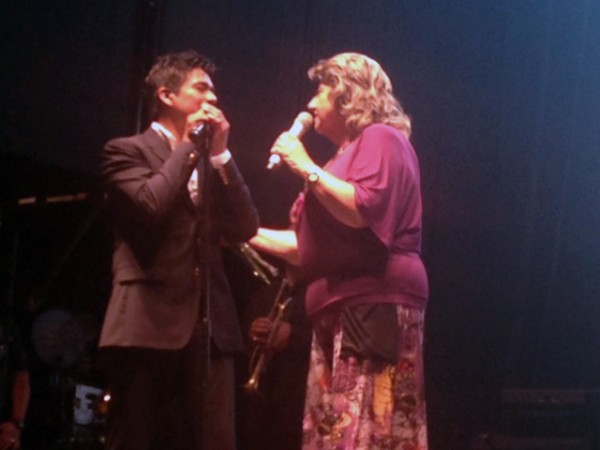 Alcaldesa Virginia Reginato, concierto dia enamorados 1