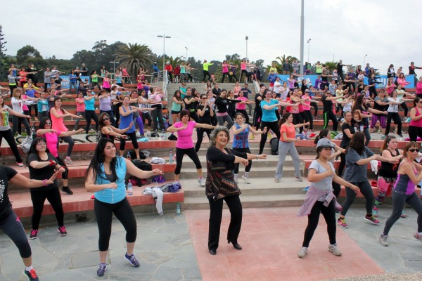 Alcaldesa Virginia Reginato , zumba 1