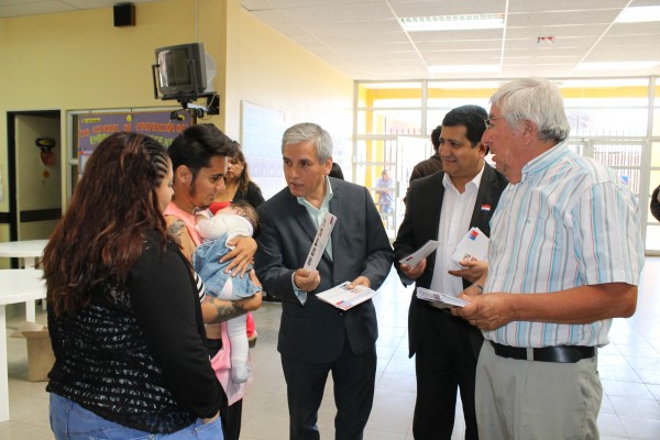 Fotos entrega Guía de Protección Social MDS Provincia de Quillota 05.02.15 (11)