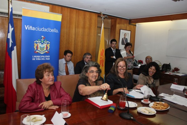 Alcaldesa Virginia Reginato - Constitución COSOC_03