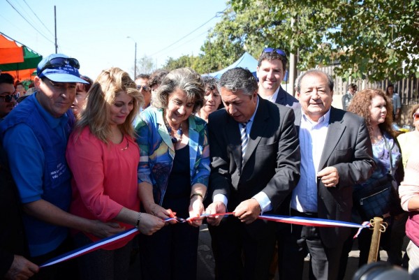 Alcaldesa Virginia Reginato - Feria Nueva Aurora_01