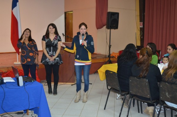 La alcadesa brindo sus saludos a las mujeres participantes del programa