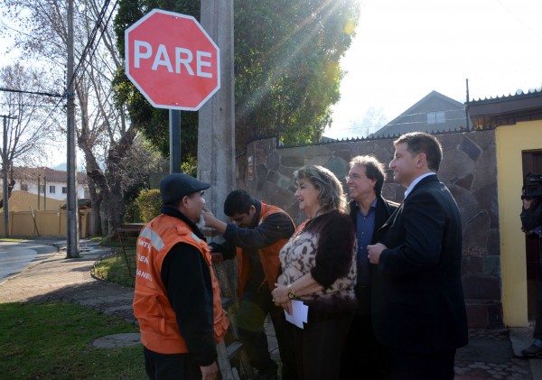 Alcaldesa Virginia Reginato, reposición señales transito 5