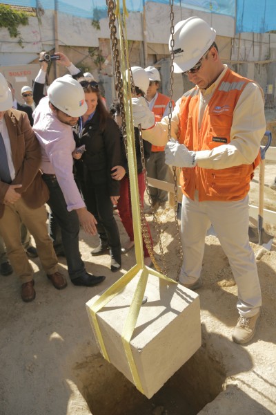 Instalación primera piedra