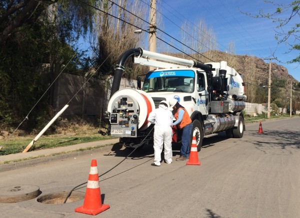 Camión jet limpia fosas