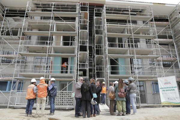 Obras Conjunto Habitacional Roberto Bravo 1