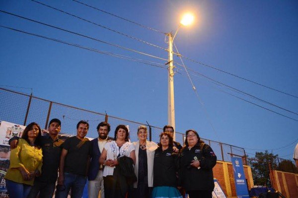 Alcaldesa Virginia Reginato, luminarias Achupallas Quiero Mi Barrio