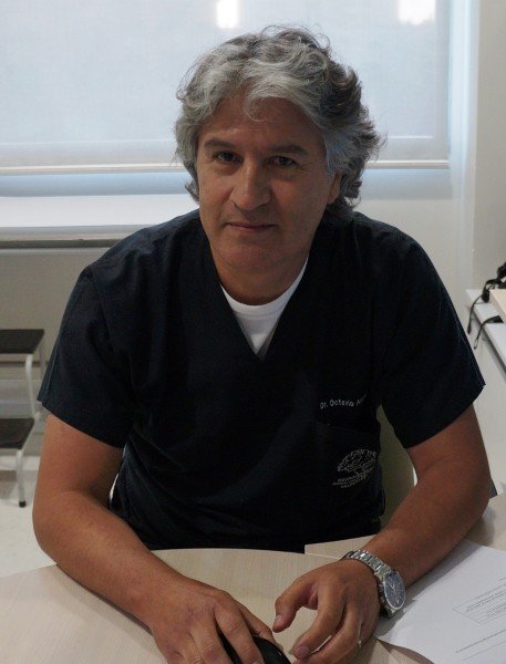 Dr. Octavio Arriagada, neurocirujano CCdM
