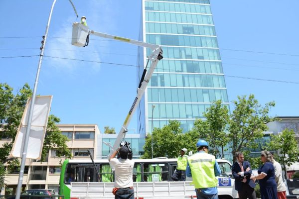 alcaldesa-virginia-reginato-luminarias-pob-vergara-4