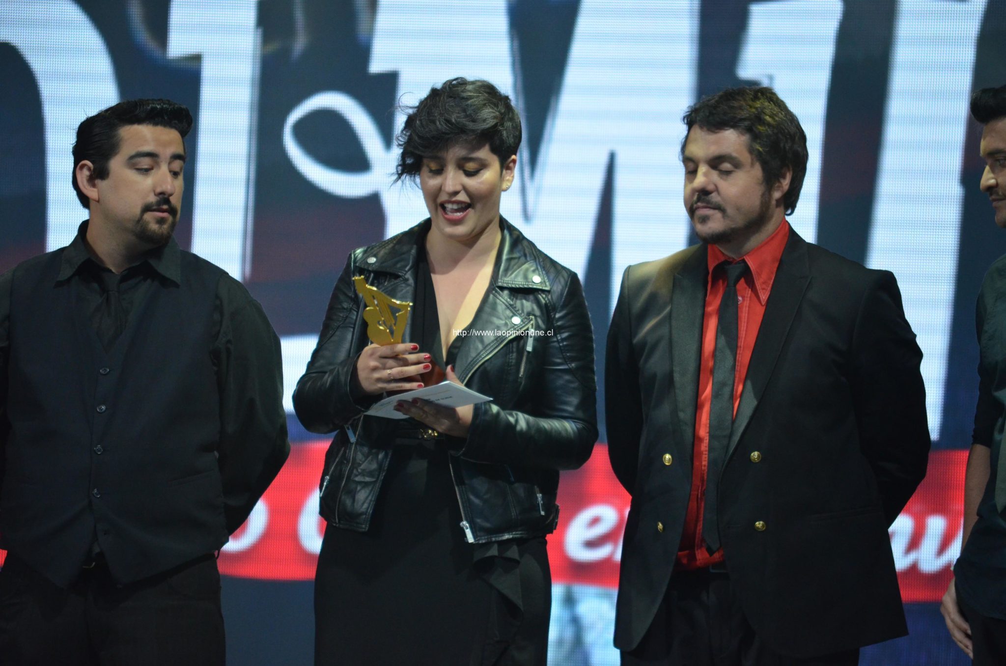 Con “Sube a nacer conmigo hermano”, Silvestre es el grupo ganador en Olmué 2014