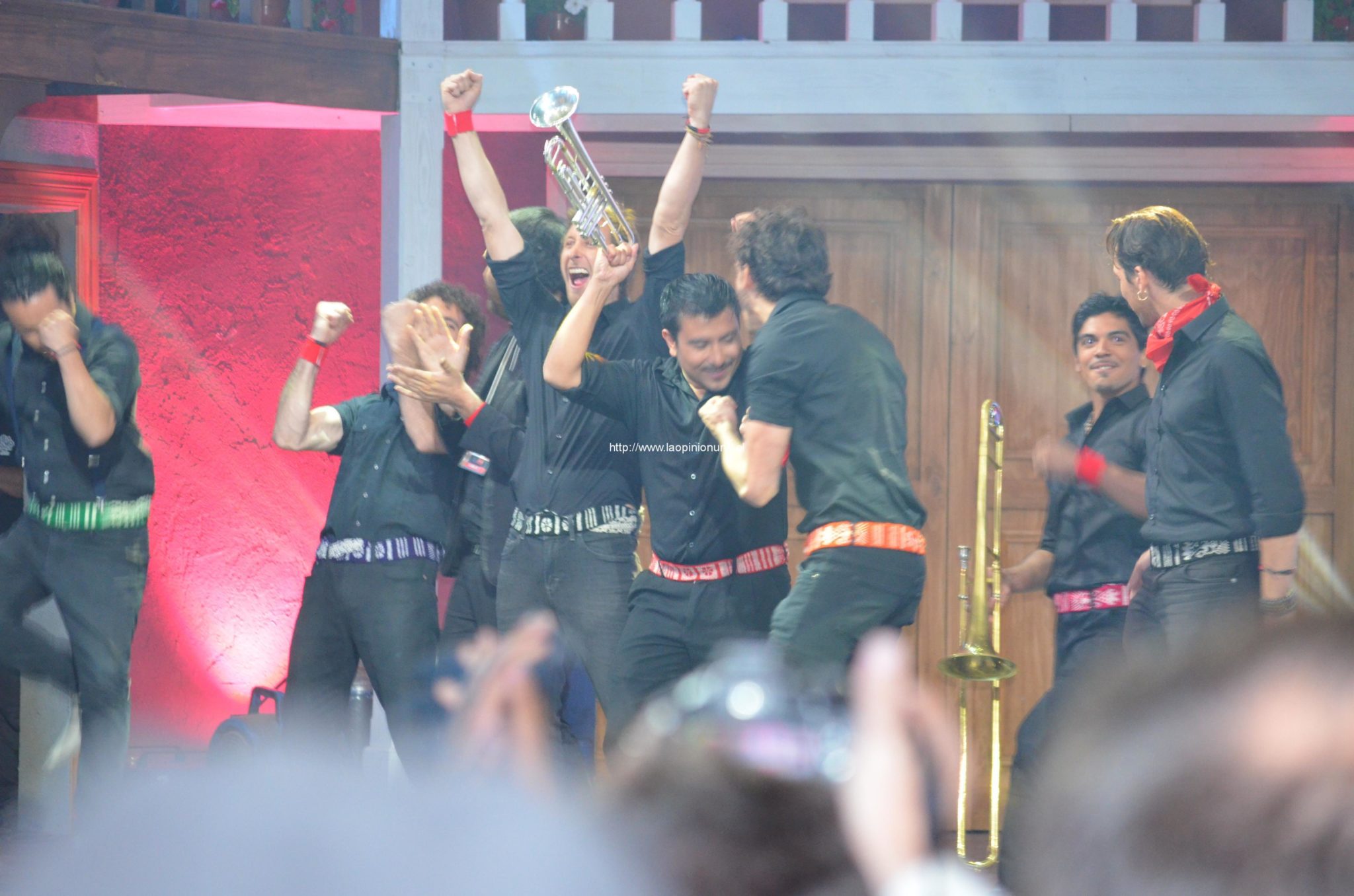 Con “Sube a nacer conmigo hermano”, Silvestre es el grupo ganador en Olmué 2014