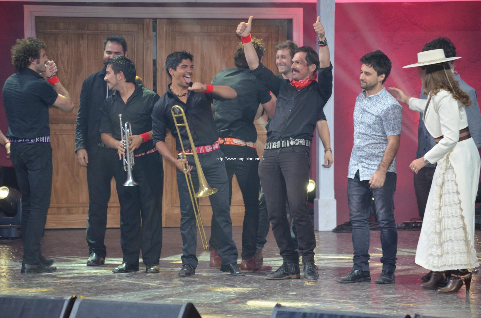 Con “Sube a nacer conmigo hermano”, Silvestre es el grupo ganador en Olmué 2014