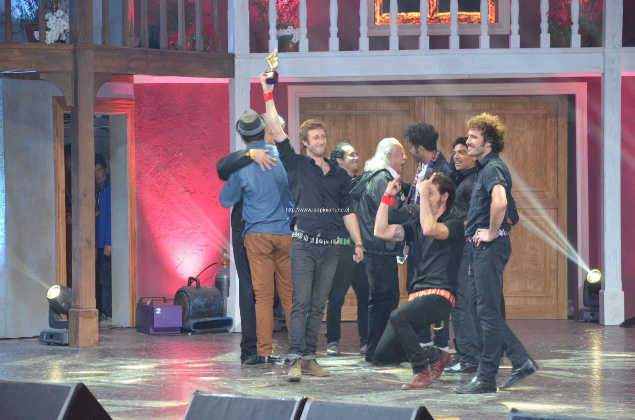 Con “Sube a nacer conmigo hermano”, Silvestre es el grupo ganador en Olmué 2014