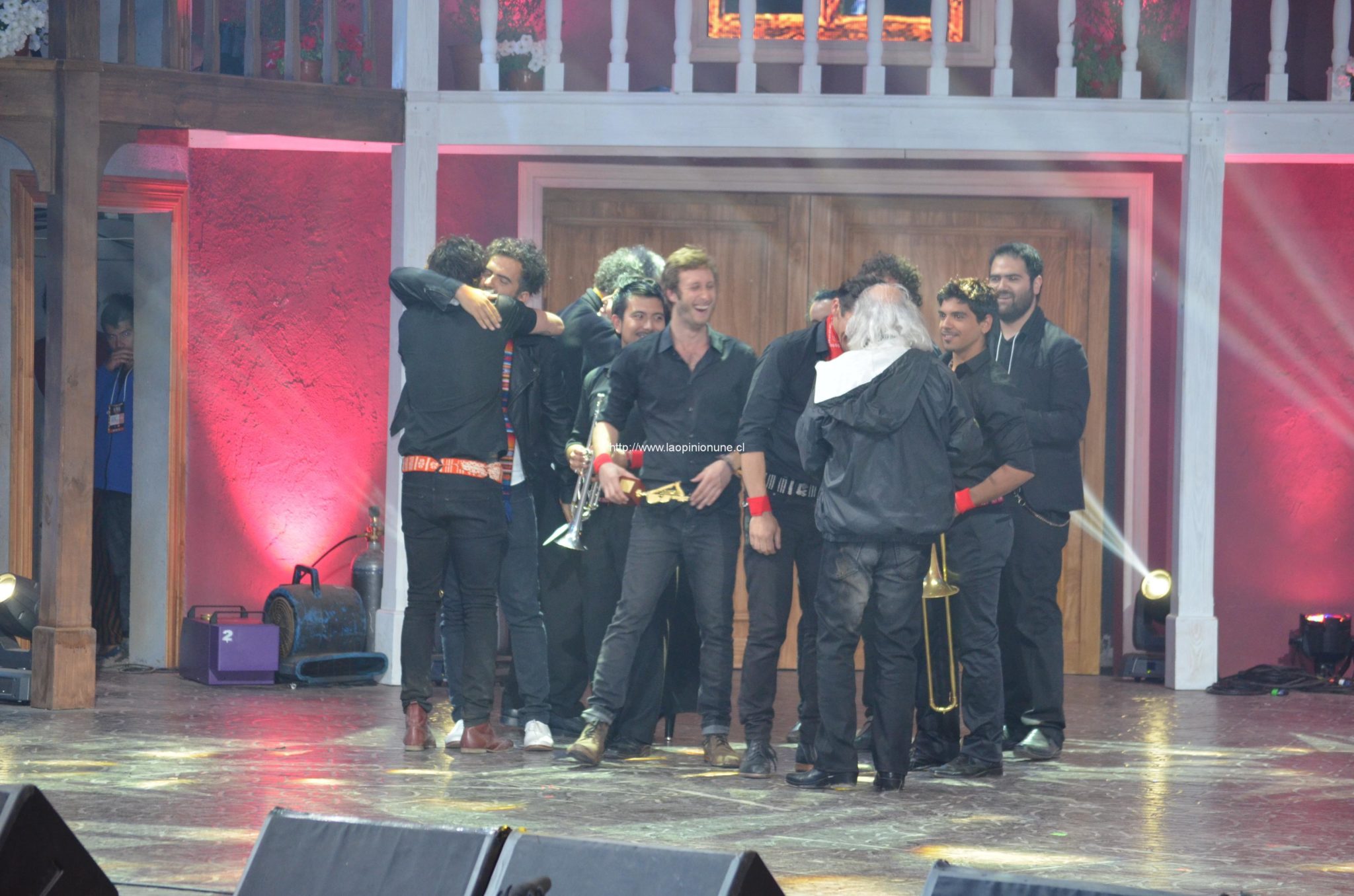 Con “Sube a nacer conmigo hermano”, Silvestre es el grupo ganador en Olmué 2014