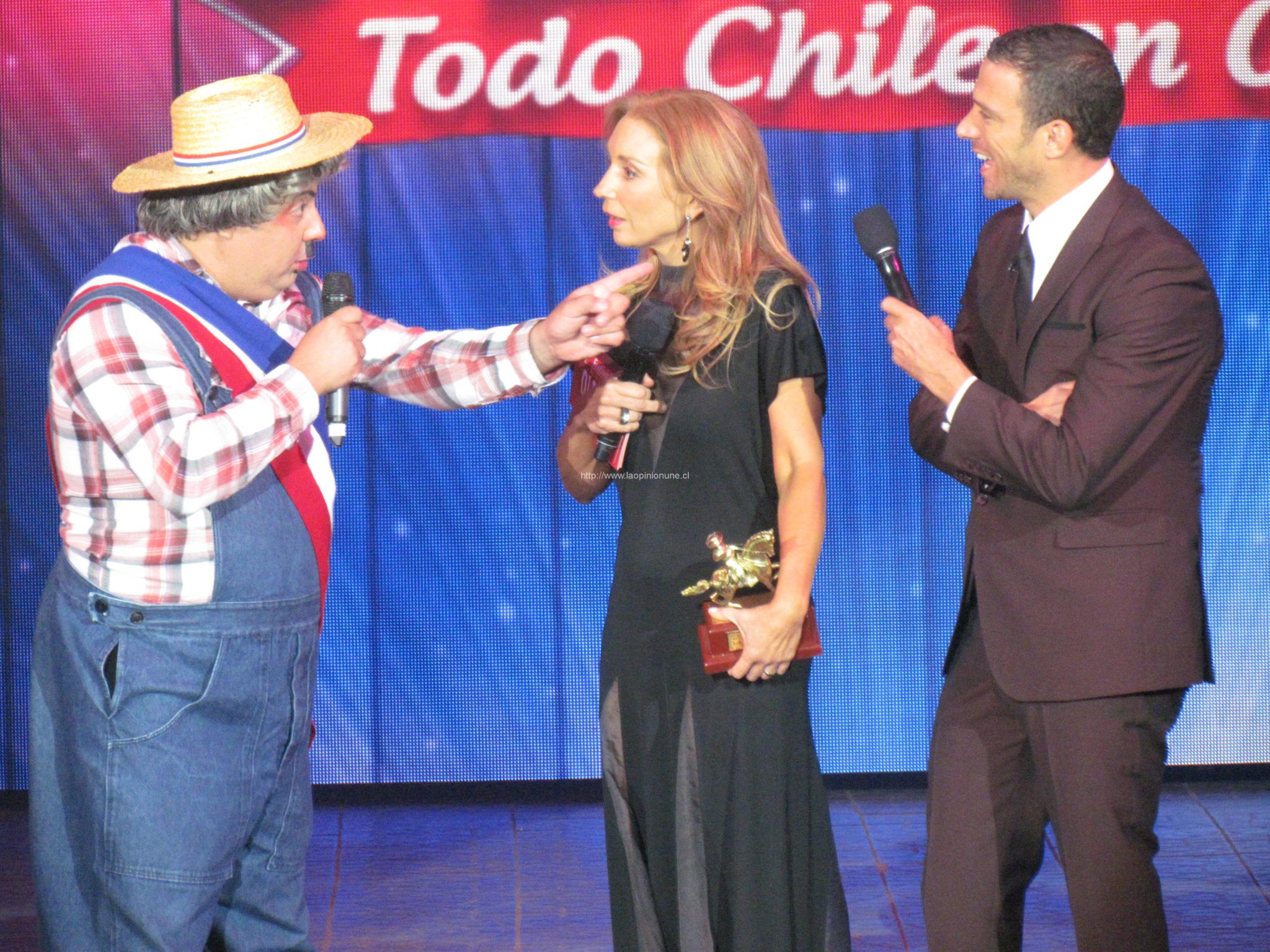 Humor, Competencia y baile en Olmué