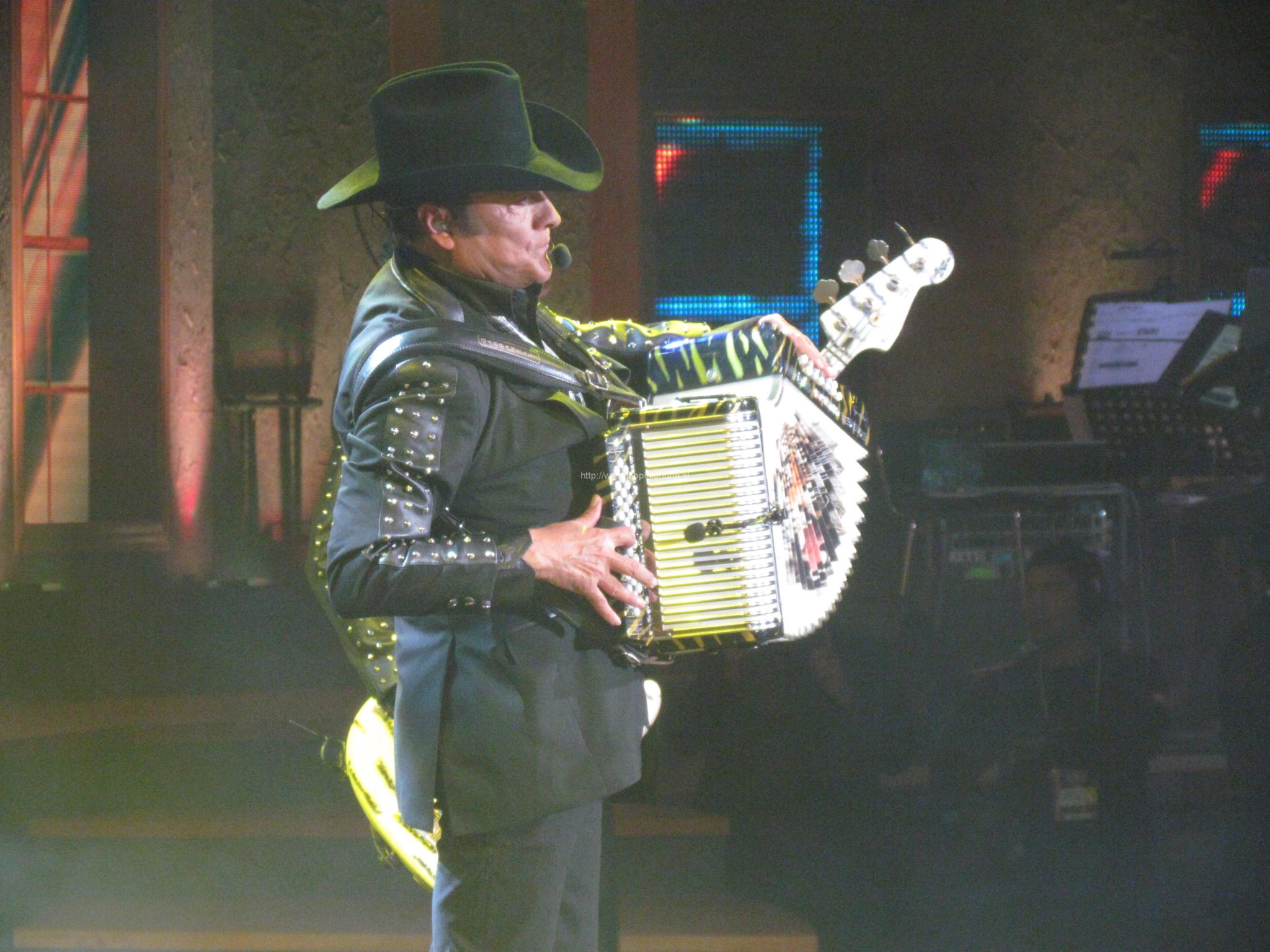 El éxito de Los Tigres del Norte y Álvaro Salas en el tercer día en Olmué 2014