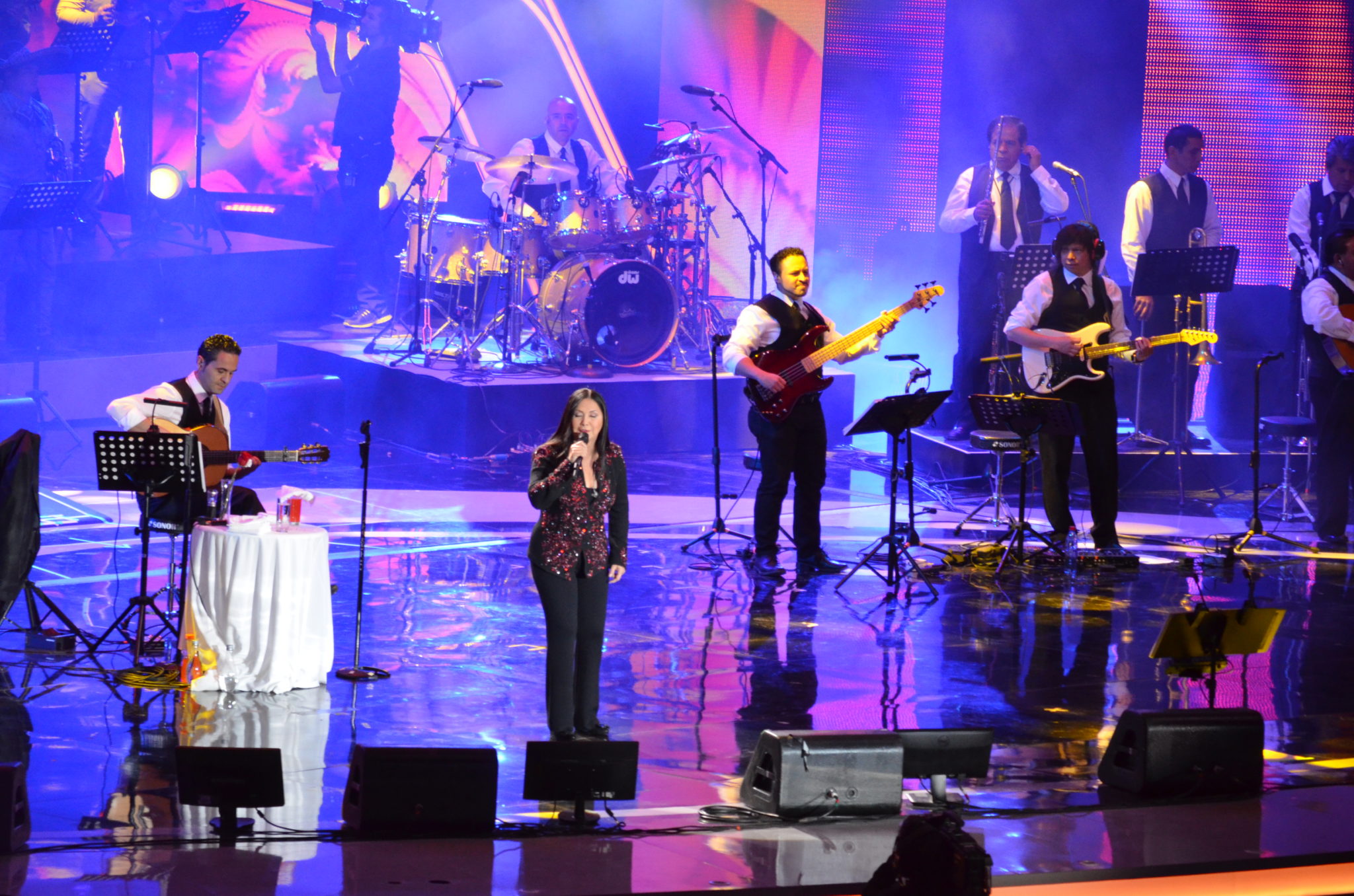 El monstruo al fin despertó en la tercera noche de Festival