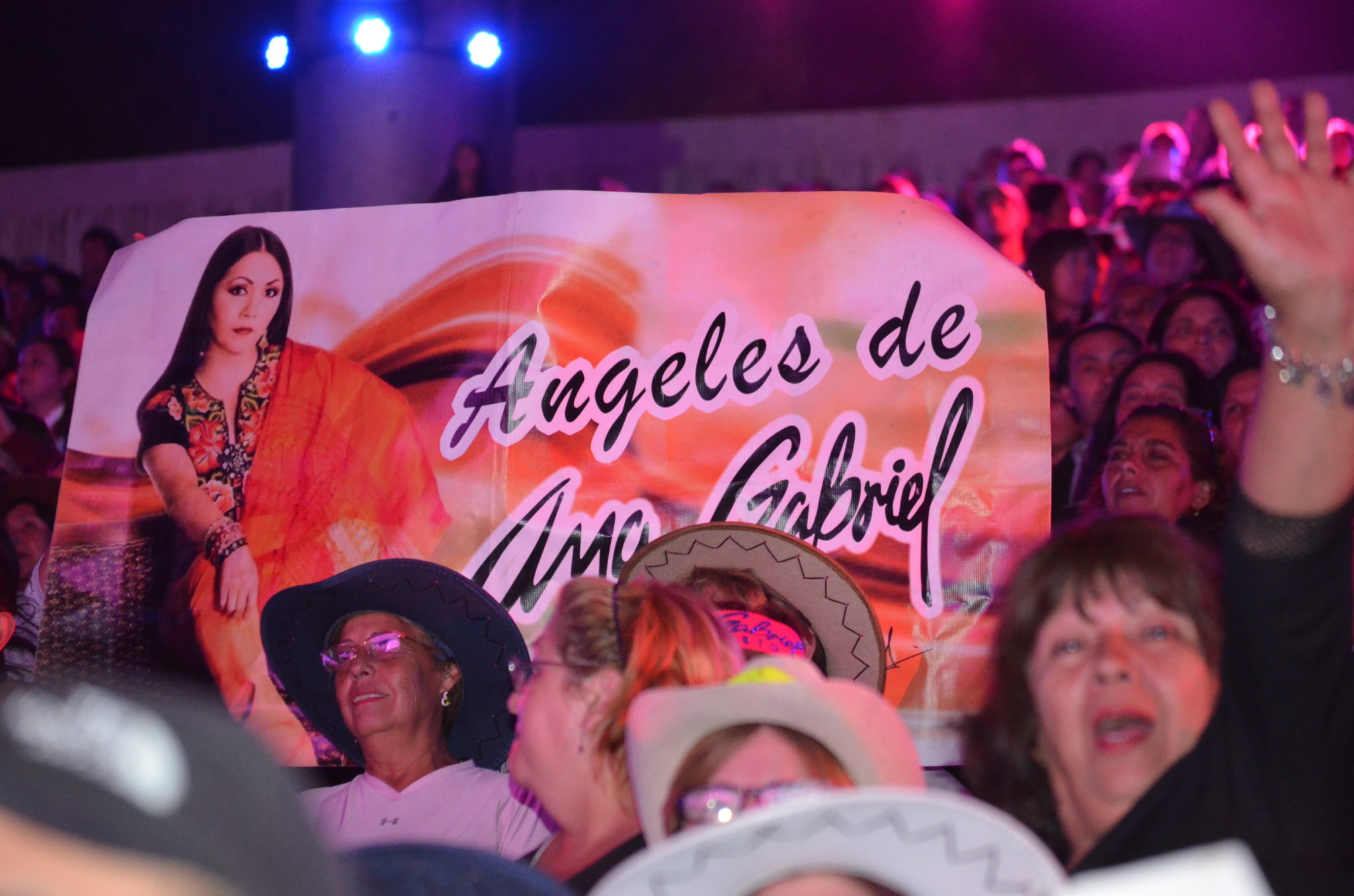 El monstruo al fin despertó en la tercera noche de Festival