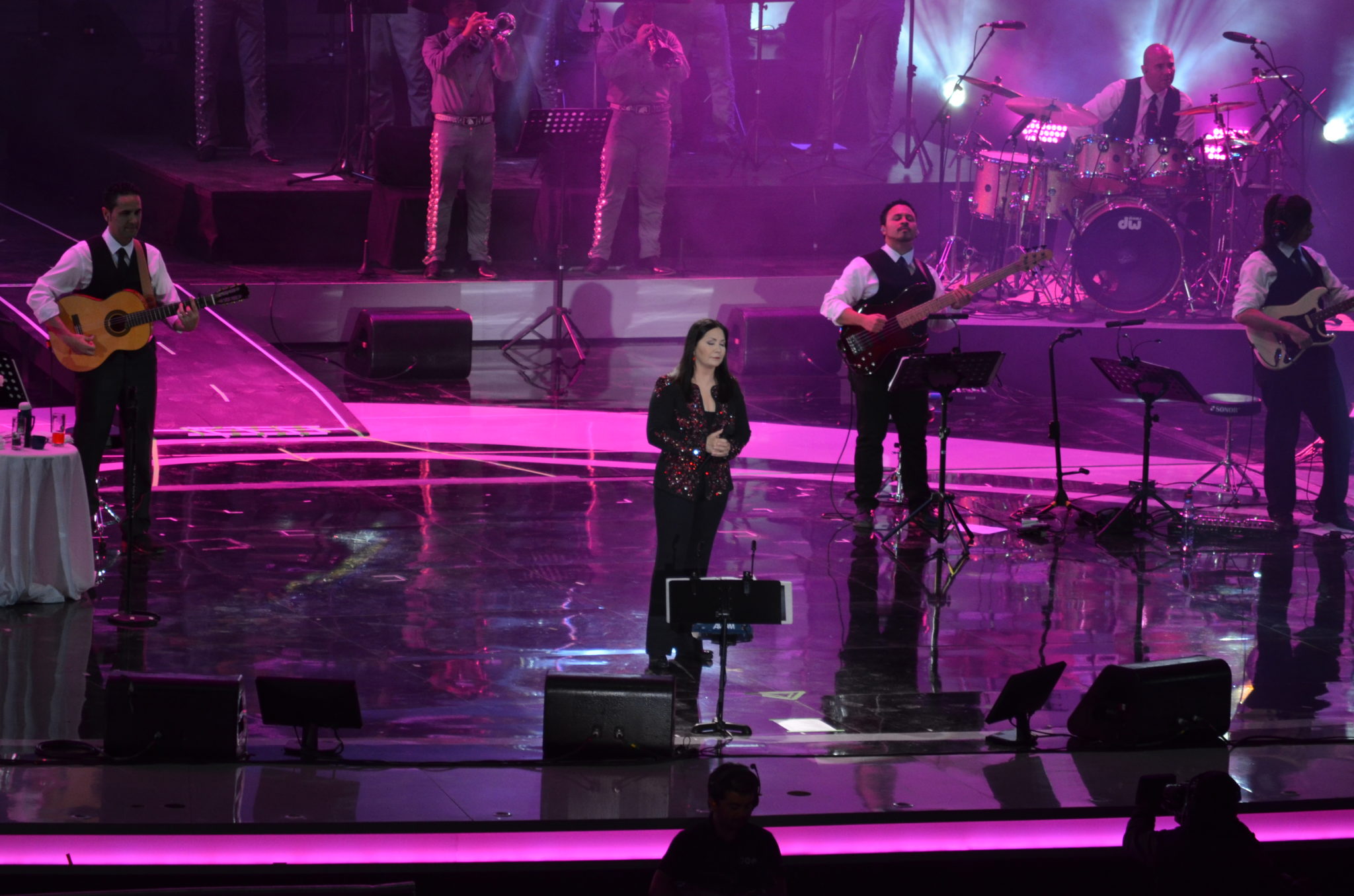 El monstruo al fin despertó en la tercera noche de Festival