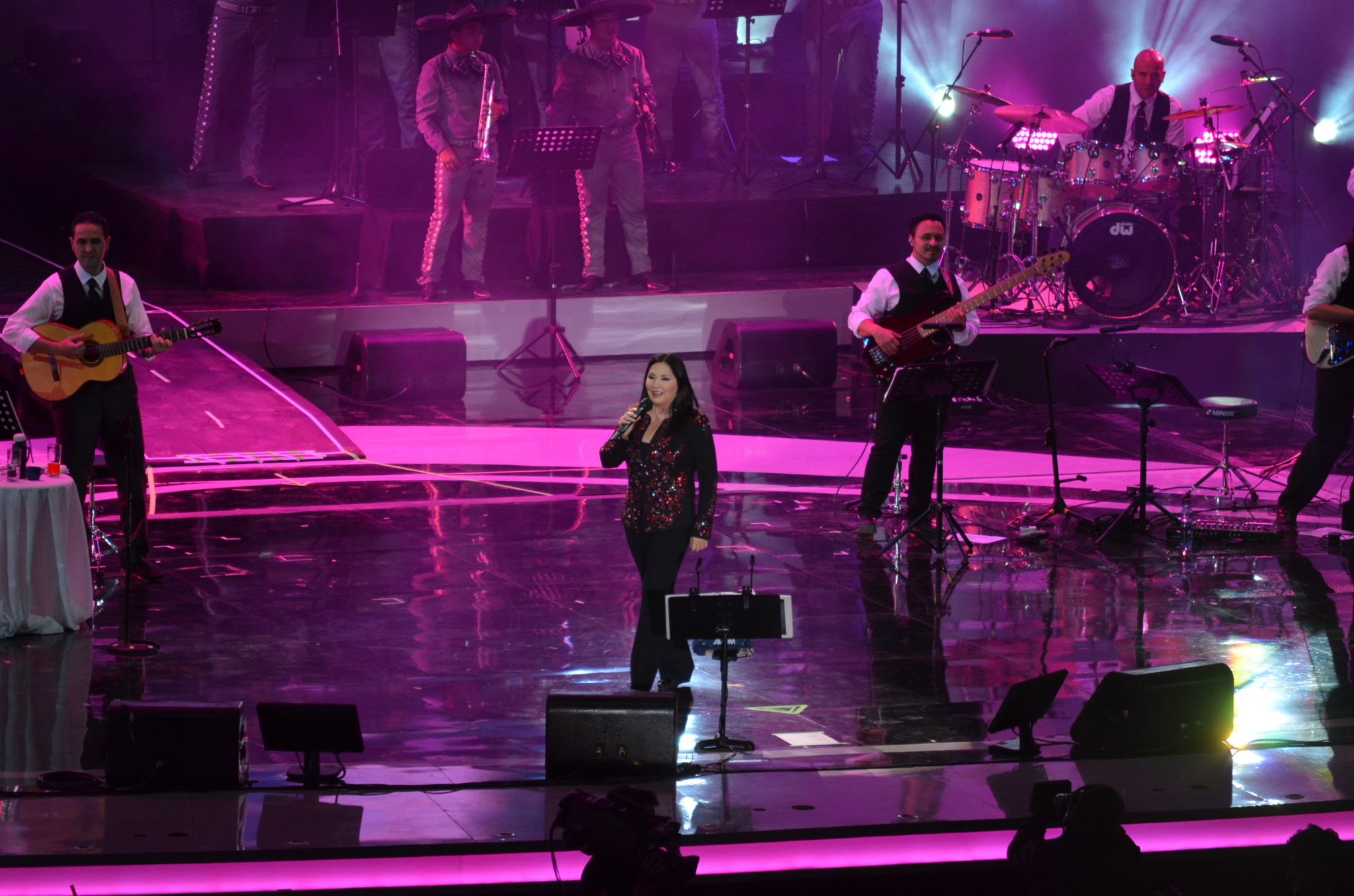 El monstruo al fin despertó en la tercera noche de Festival