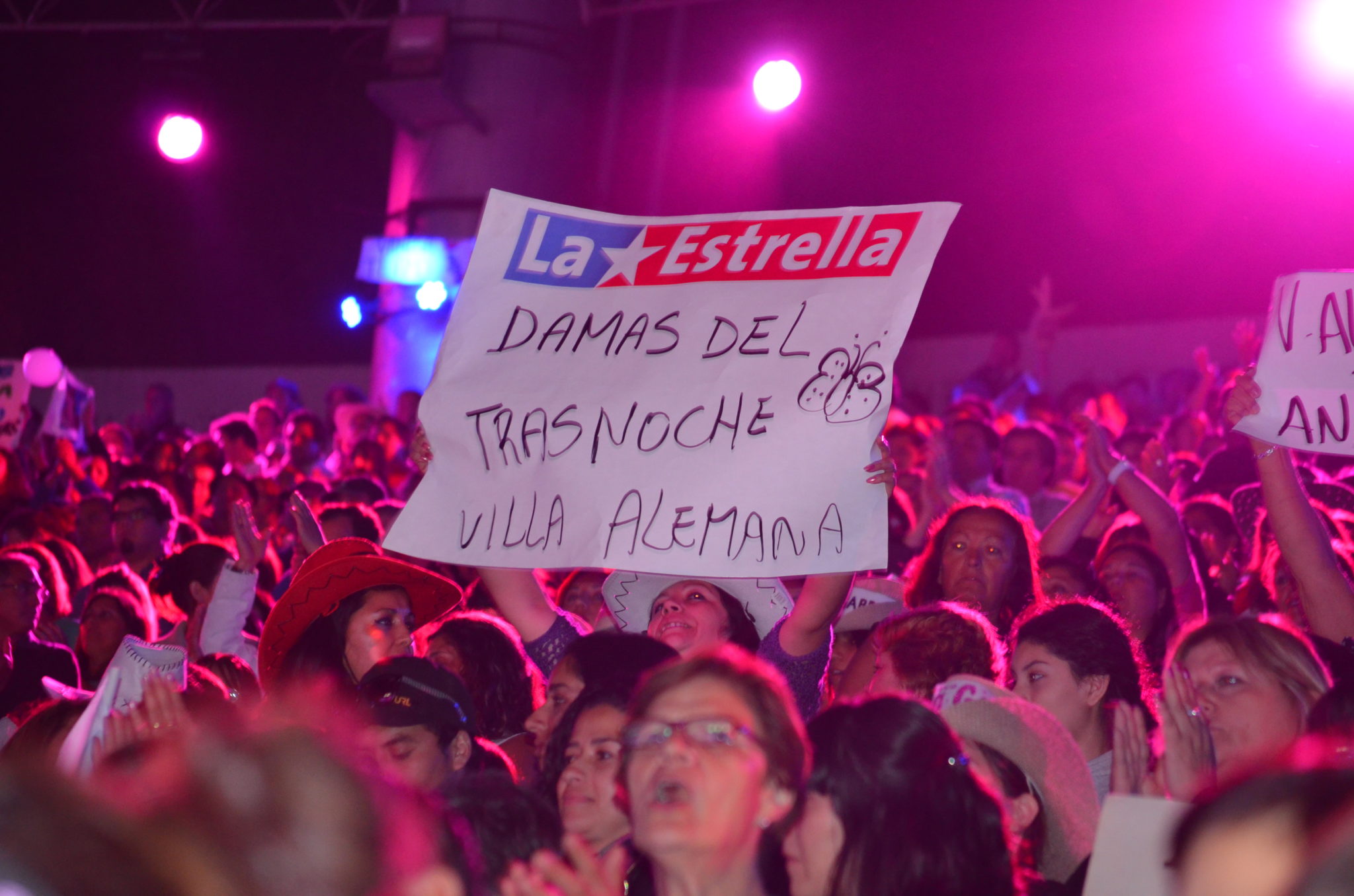 El monstruo al fin despertó en la tercera noche de Festival