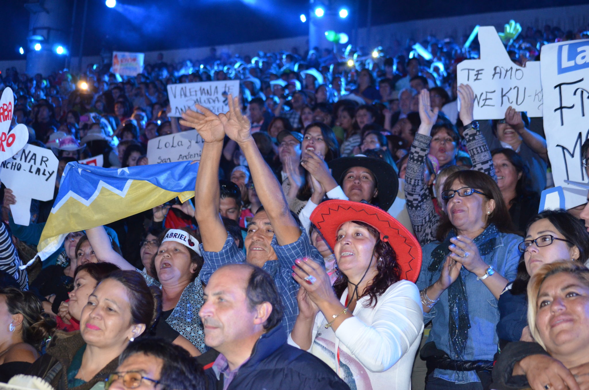 El monstruo al fin despertó en la tercera noche de Festival