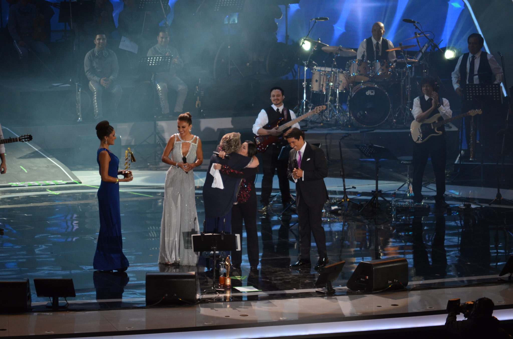 El monstruo al fin despertó en la tercera noche de Festival