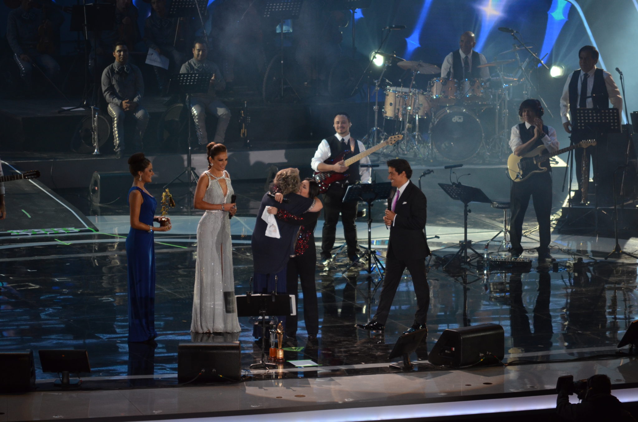 El monstruo al fin despertó en la tercera noche de Festival