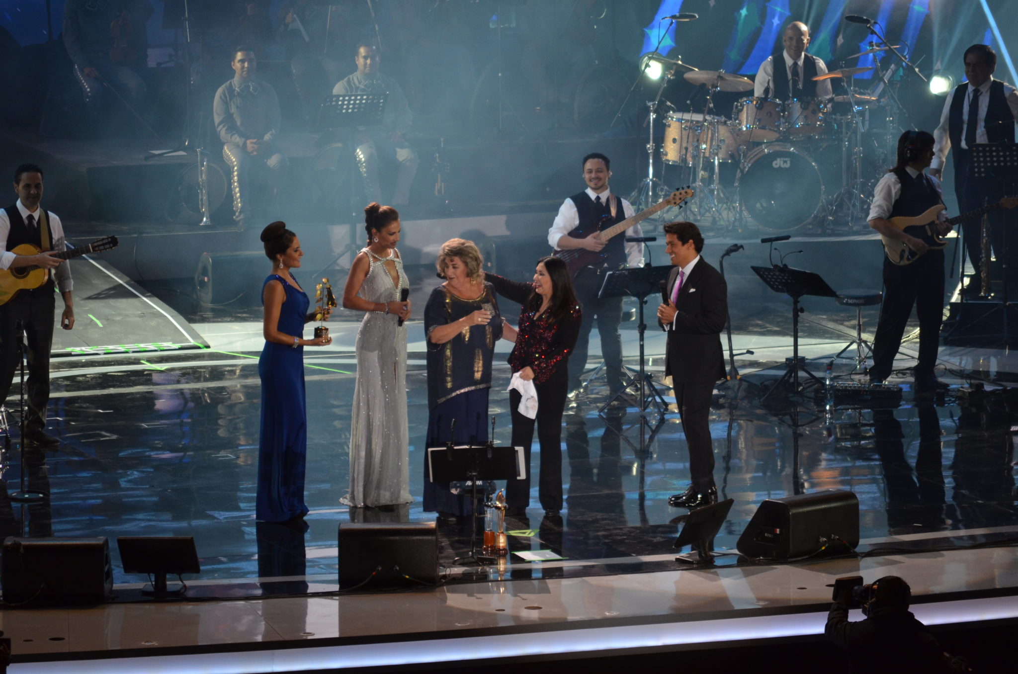 El monstruo al fin despertó en la tercera noche de Festival
