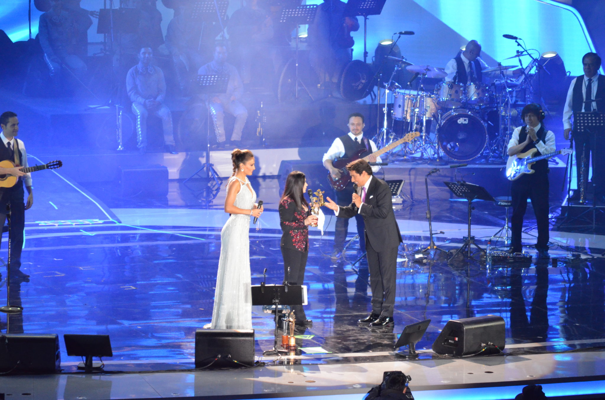 El monstruo al fin despertó en la tercera noche de Festival