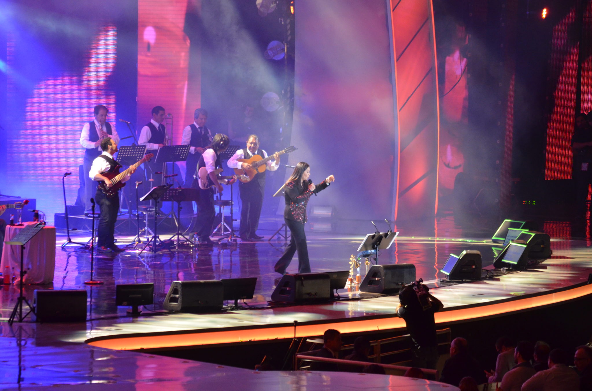 El monstruo al fin despertó en la tercera noche de Festival