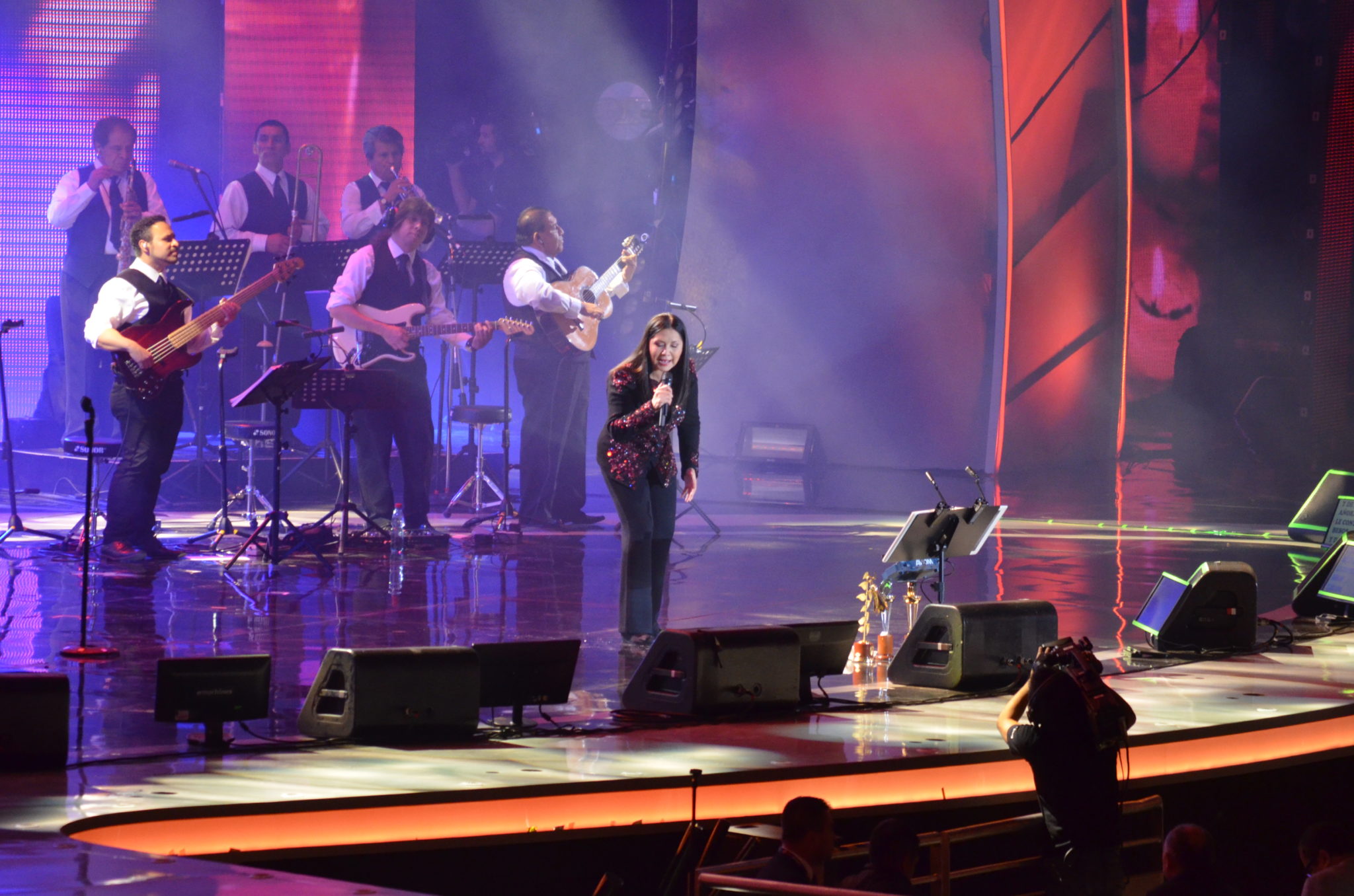 El monstruo al fin despertó en la tercera noche de Festival