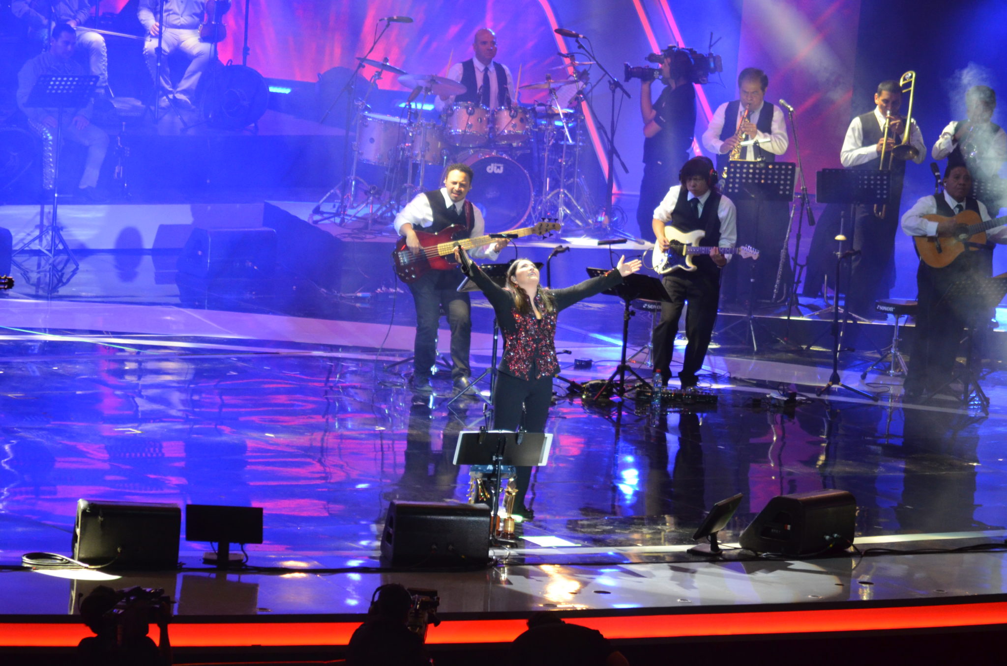 El monstruo al fin despertó en la tercera noche de Festival