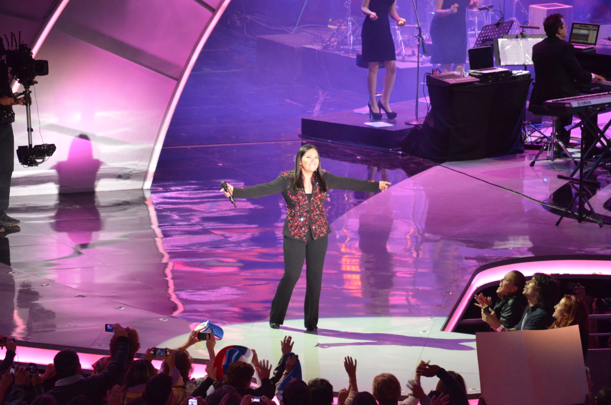 El monstruo al fin despertó en la tercera noche de Festival