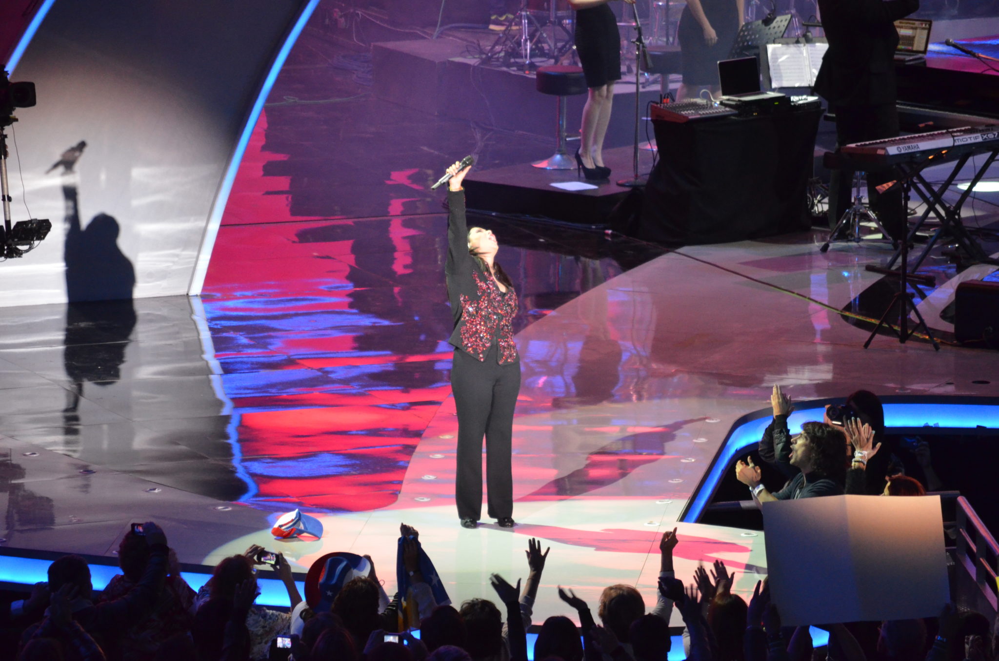 El monstruo al fin despertó en la tercera noche de Festival