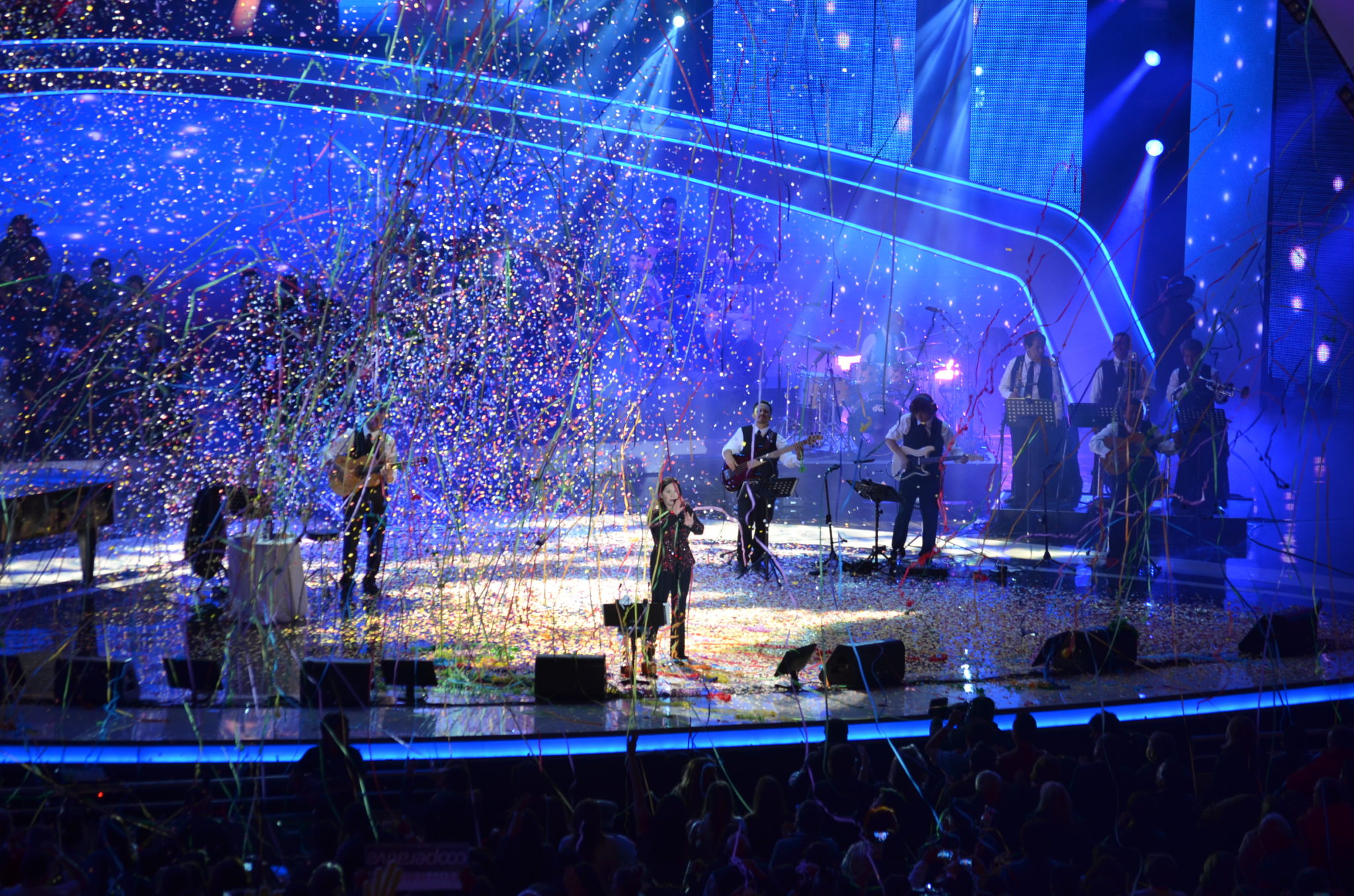 El monstruo al fin despertó en la tercera noche de Festival