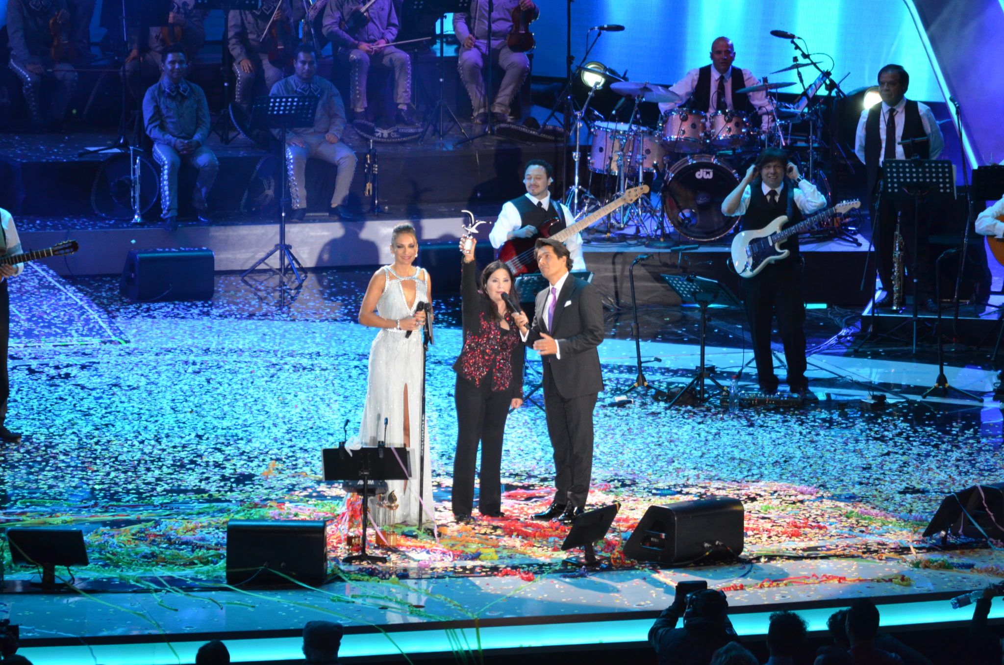 El monstruo al fin despertó en la tercera noche de Festival