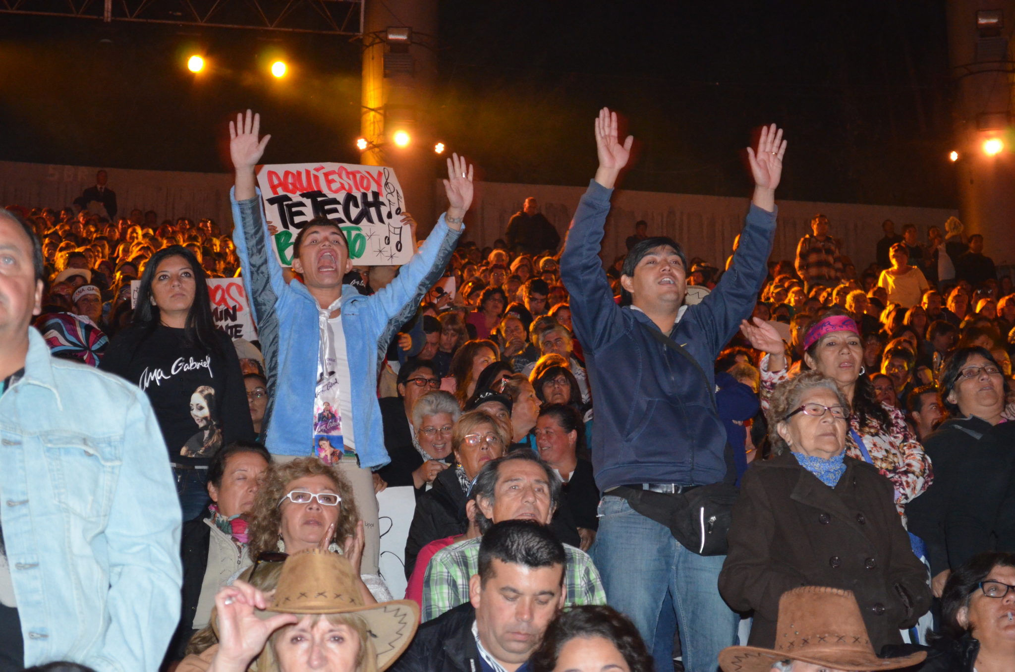 El monstruo al fin despertó en la tercera noche de Festival