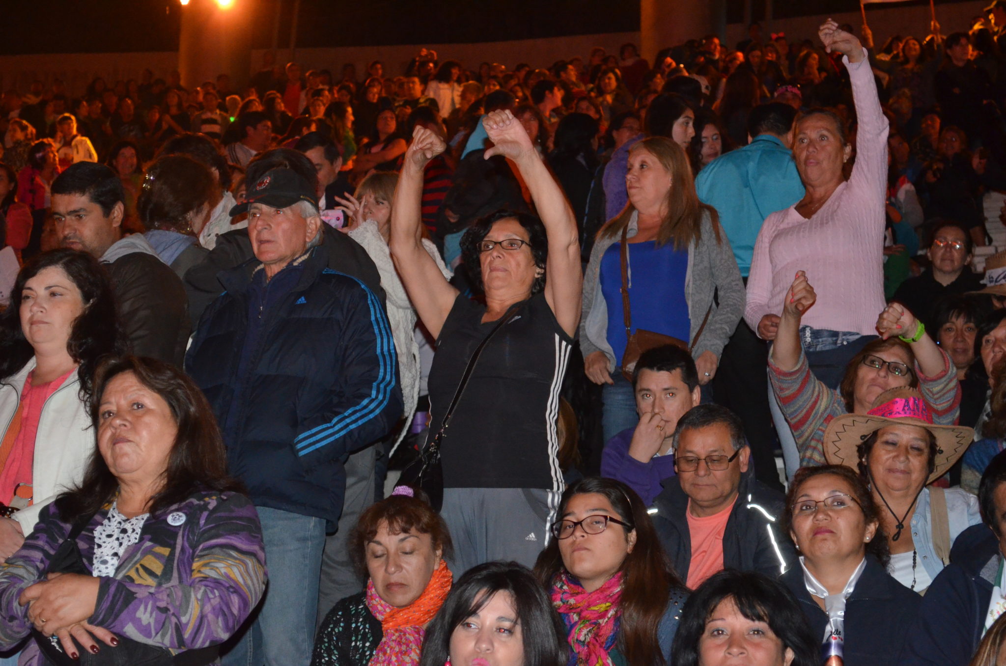 El monstruo al fin despertó en la tercera noche de Festival