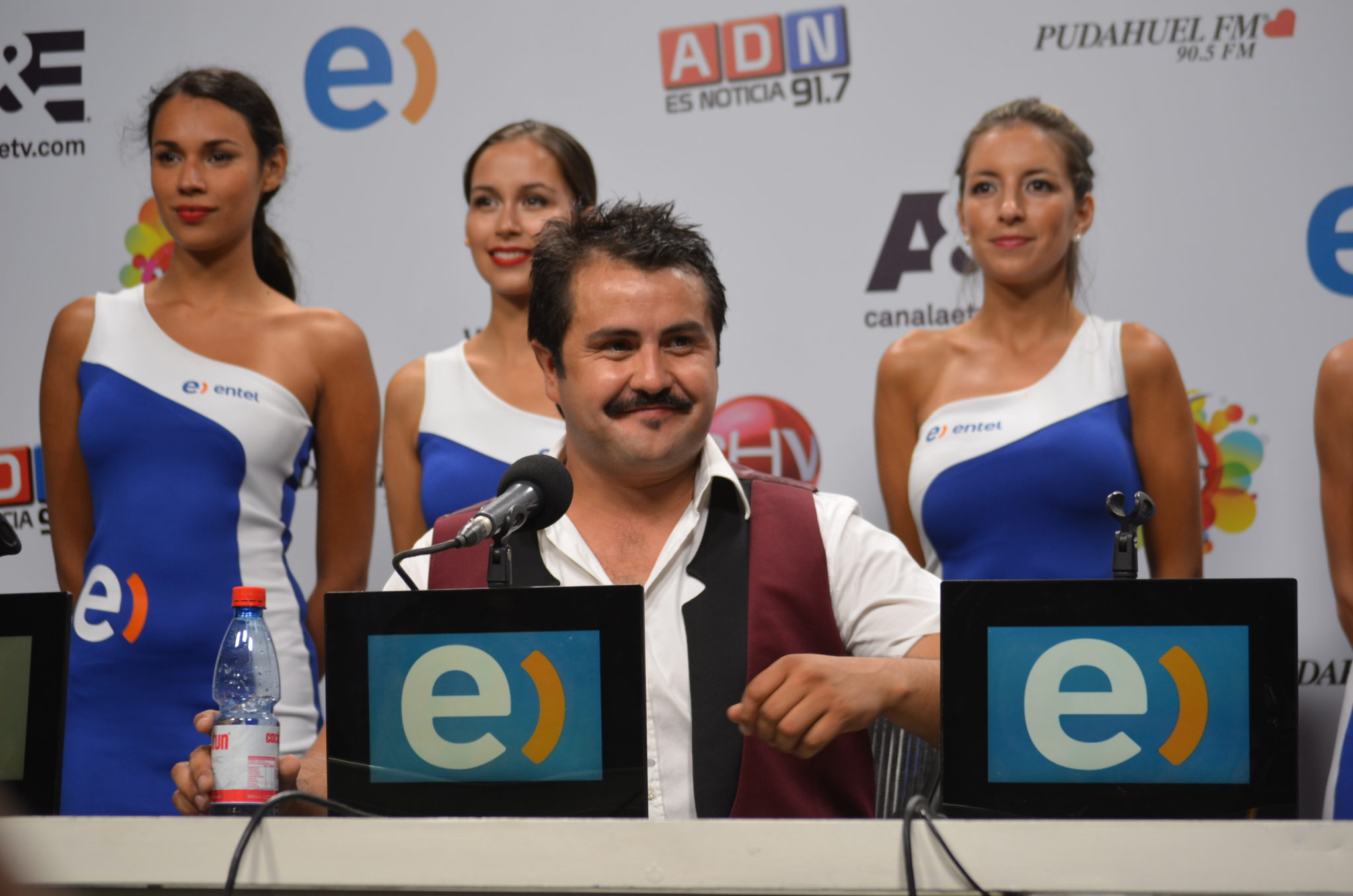 El monstruo al fin despertó en la tercera noche de Festival