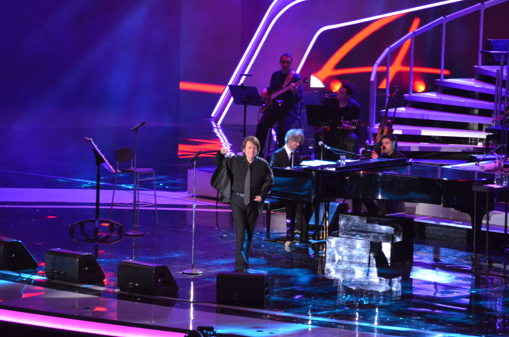 El monstruo al fin despertó en la tercera noche de Festival