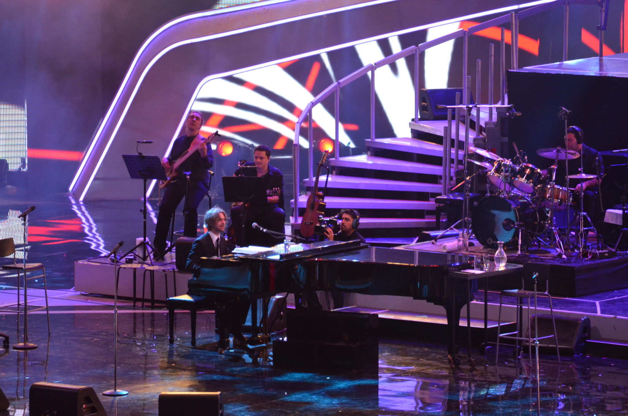 El monstruo al fin despertó en la tercera noche de Festival