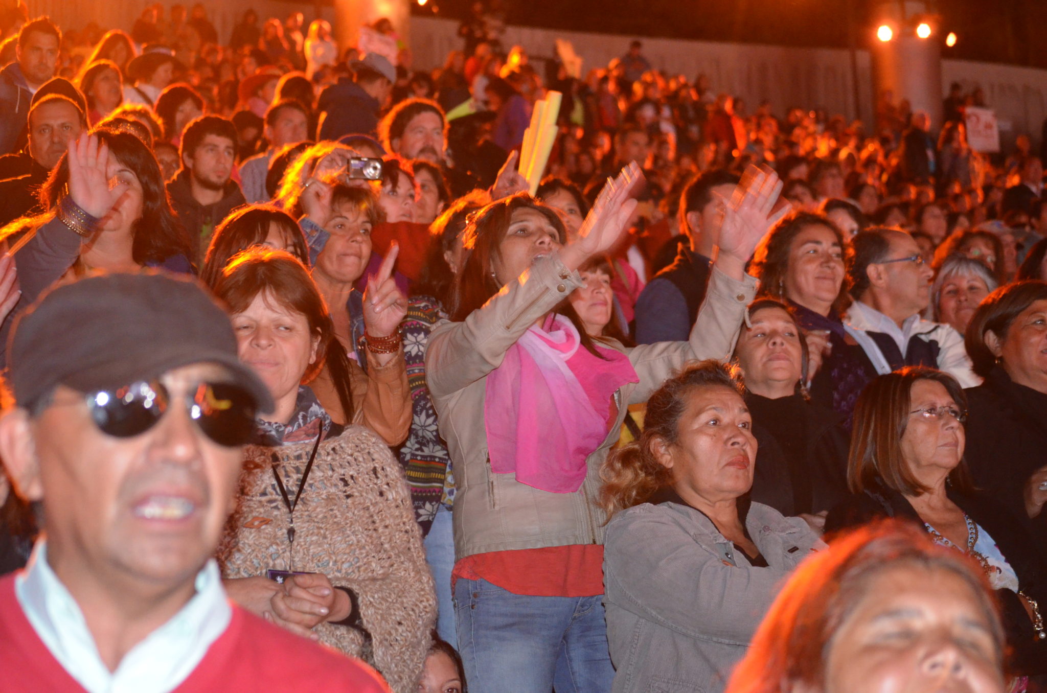 El monstruo al fin despertó en la tercera noche de Festival