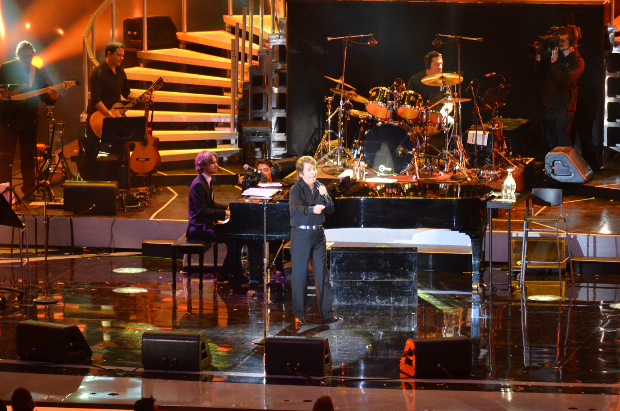 El monstruo al fin despertó en la tercera noche de Festival