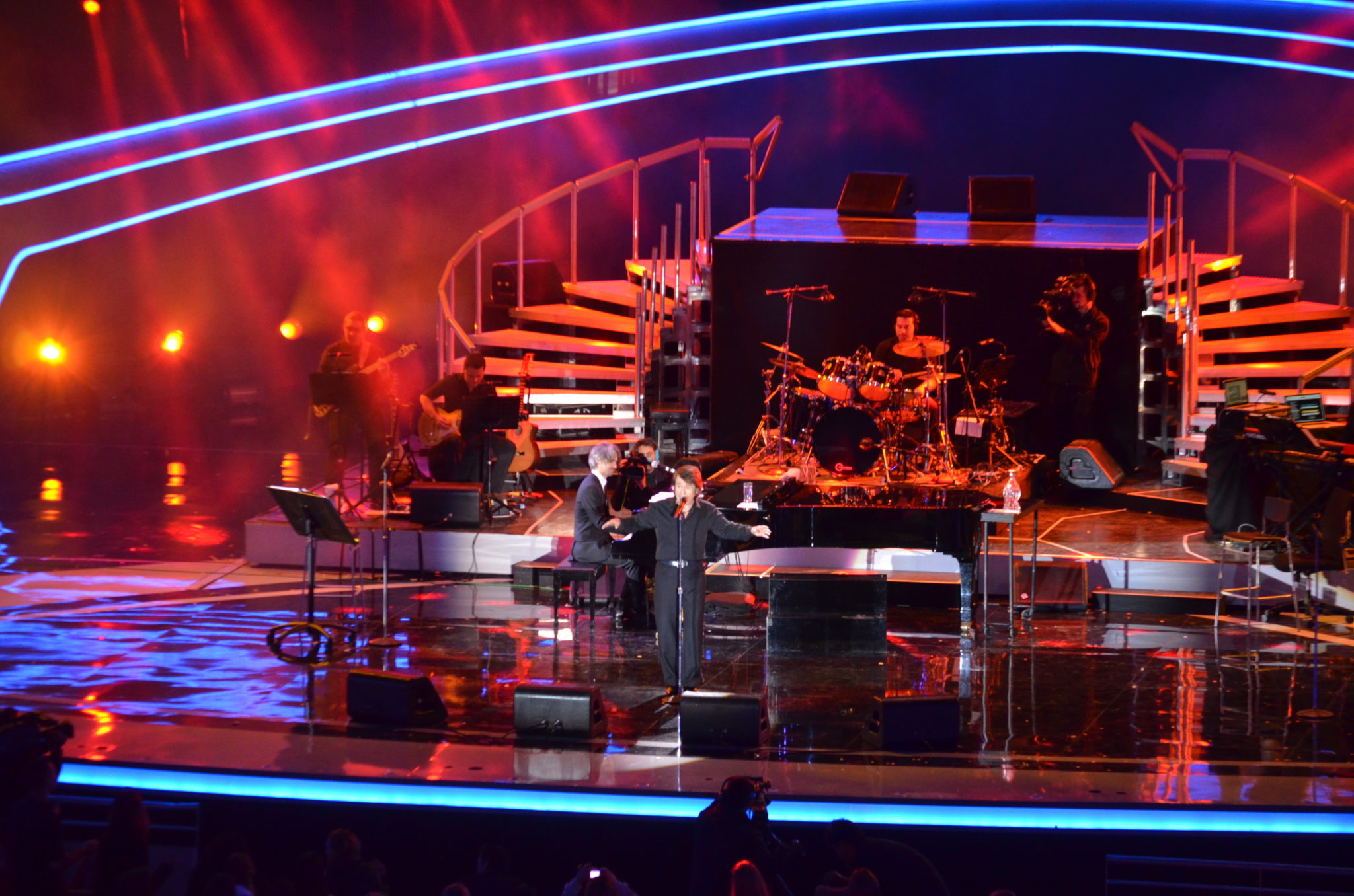 El monstruo al fin despertó en la tercera noche de Festival