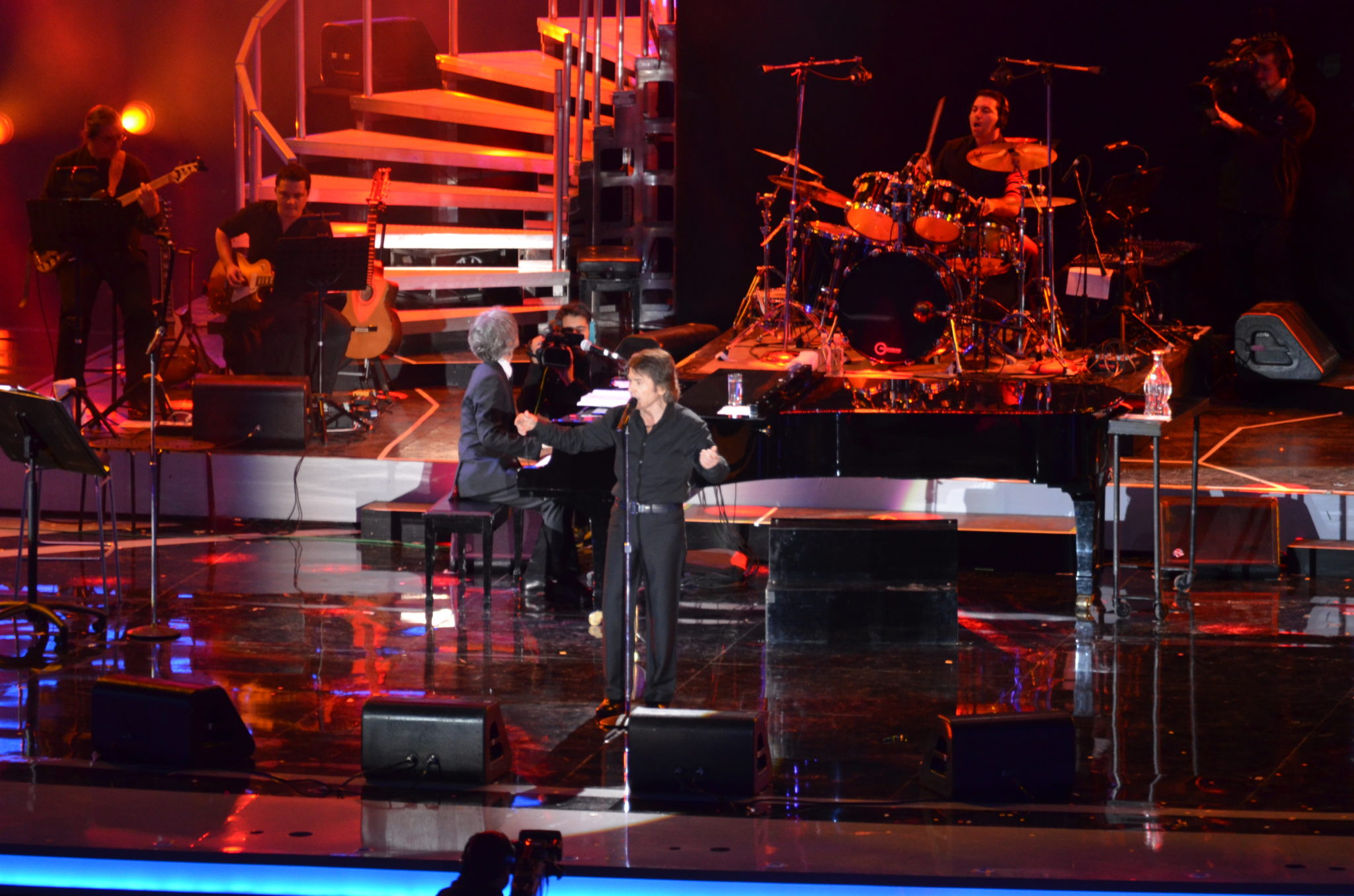 El monstruo al fin despertó en la tercera noche de Festival