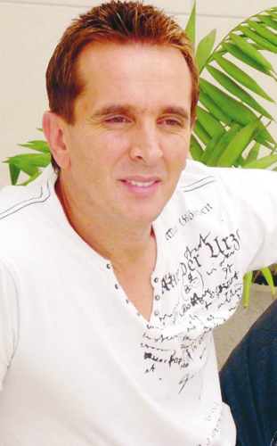 Enzo Corsi “¡A Calzón Quitado!”